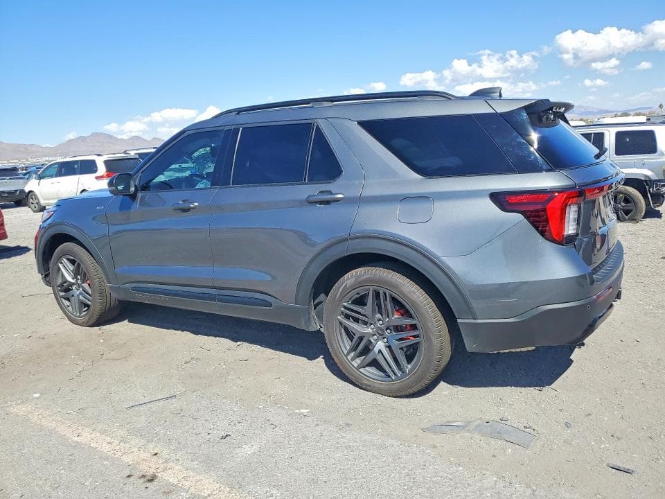 2026 FORD EXPLORER ST-LINE 2