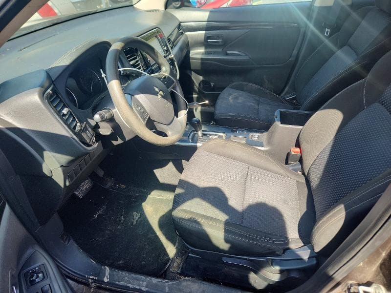2019 MITSUBISHI OUTLANDER ES 7