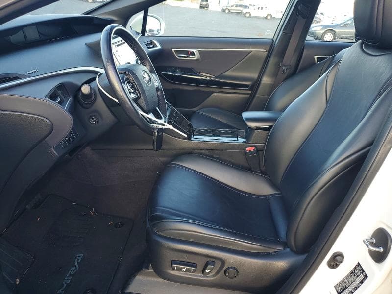 2020 TOYOTA MIRAI BASE 7