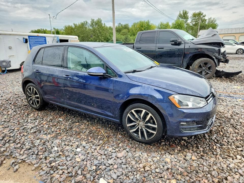 2017 VOLKSWAGEN GOLF S 4