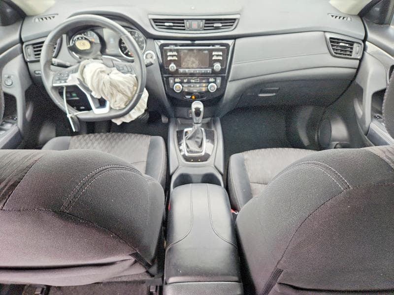 2017 NISSAN ROGUE SV 8