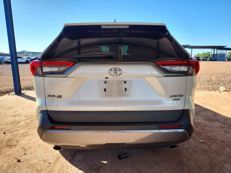 2021 TOYOTA RAV4 LIMITED 6