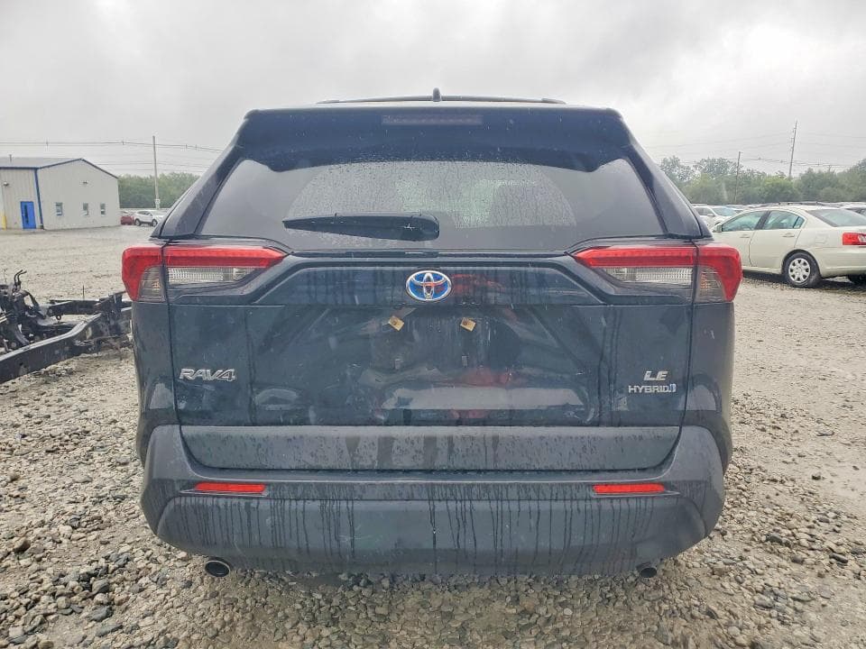 2022 TOYOTA RAV4 LE 6