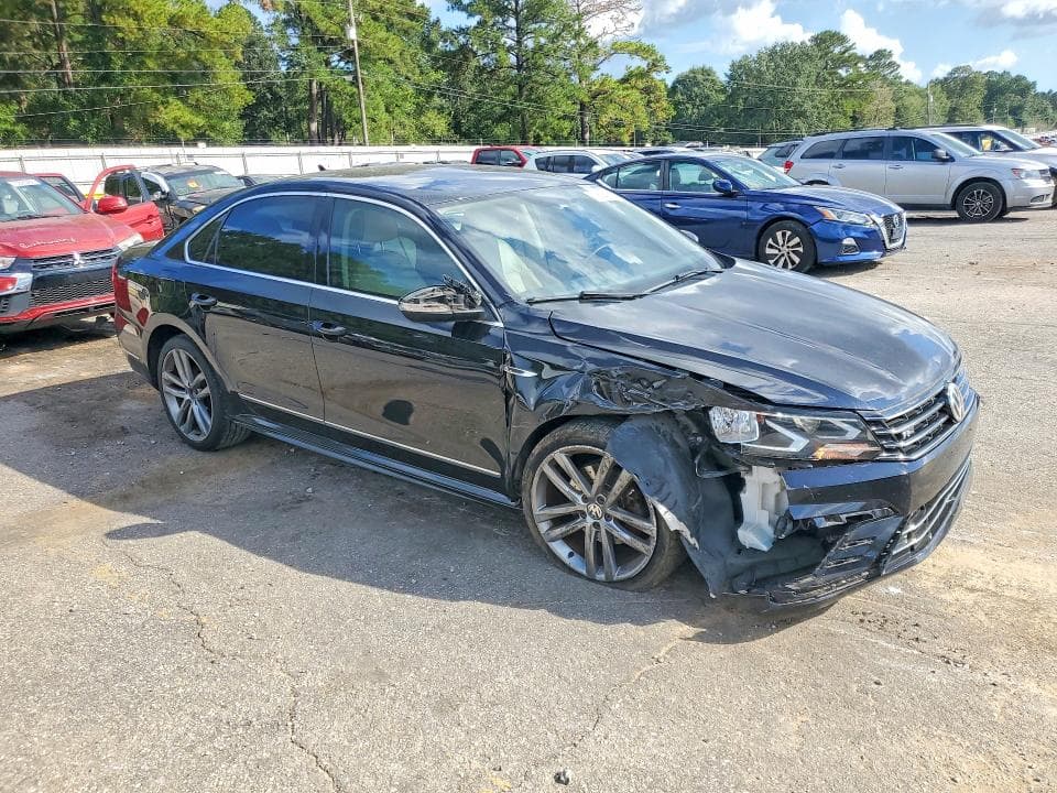 2017 VOLKSWAGEN PASSAT R-LINE 4