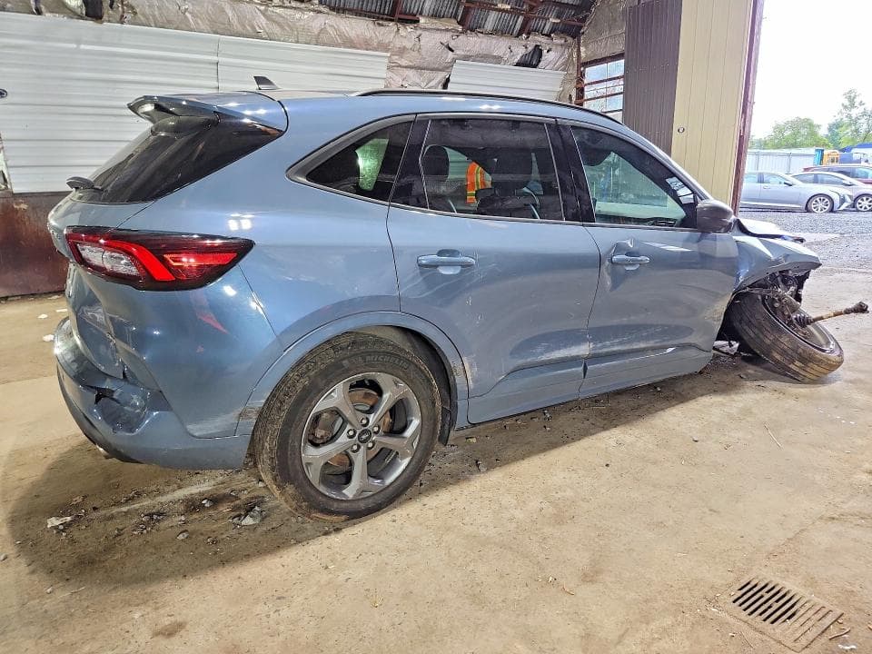 2024 FORD ESCAPE ST LINE 3