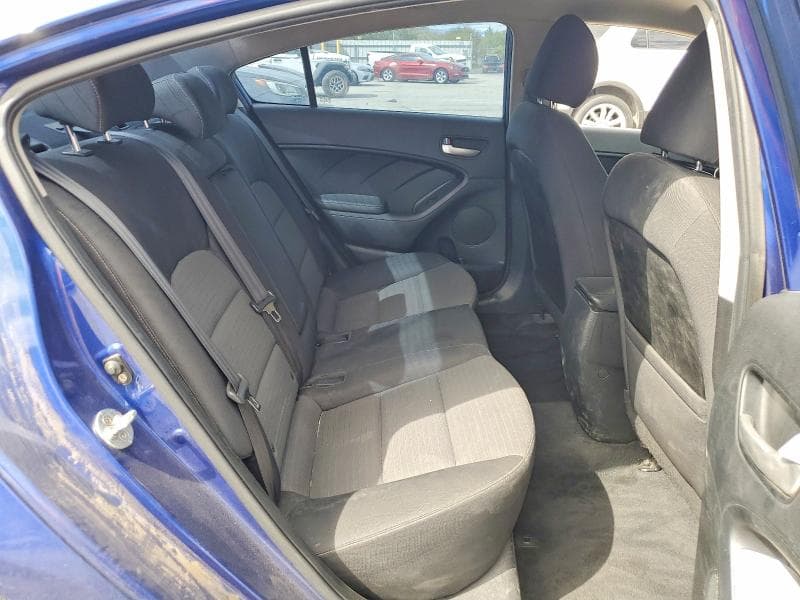 2017 KIA FORTE LX 10