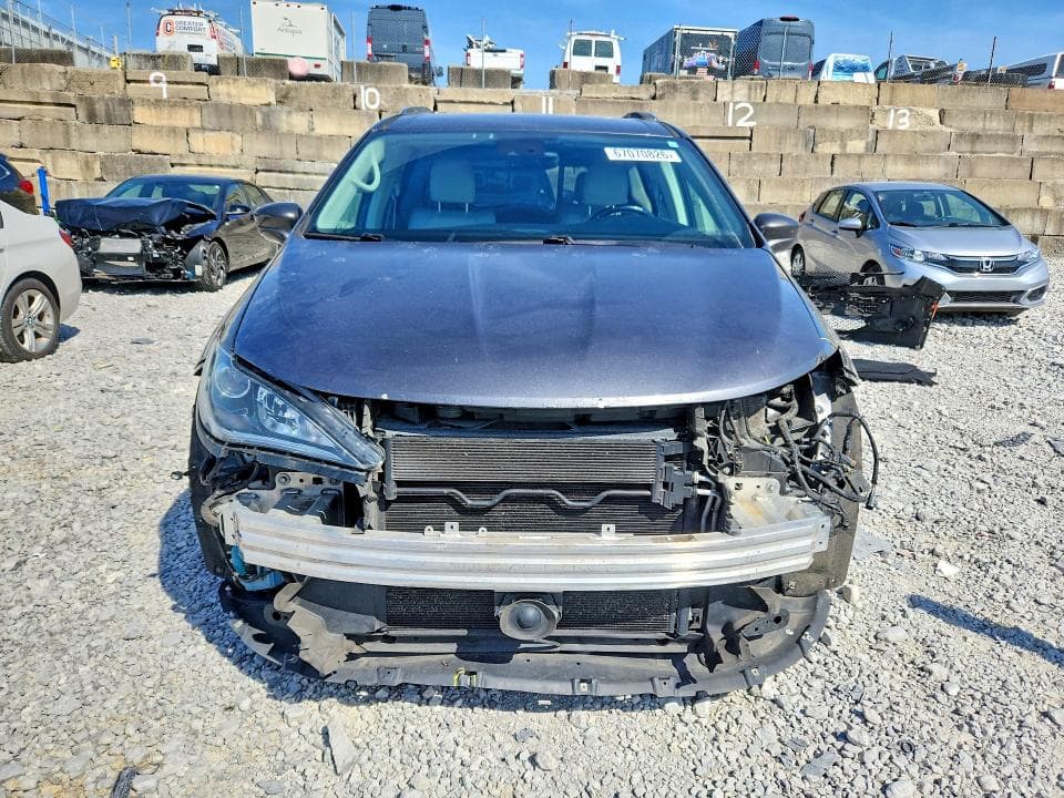 2018 CHRYSLER PACIFICA TOURING L PLUS 5