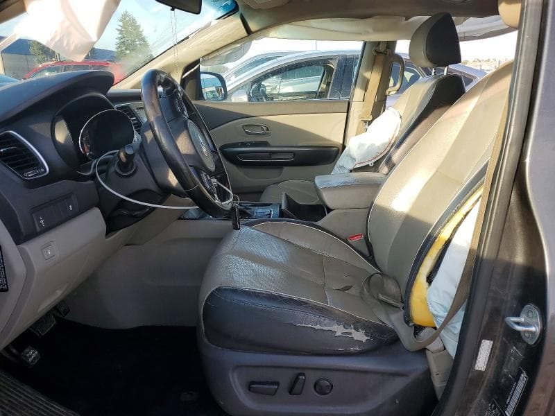 2017 KIA SEDONA LX 7