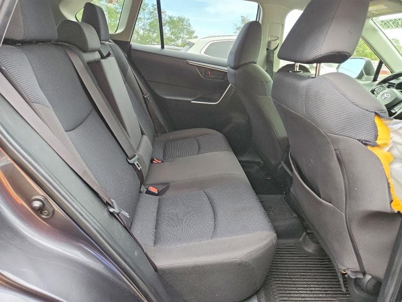 2019 TOYOTA RAV4 LE 11