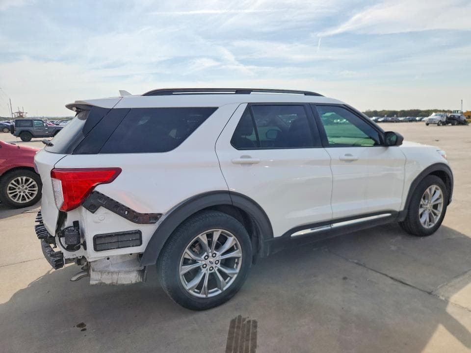 2021 FORD EXPLORER XLT 3