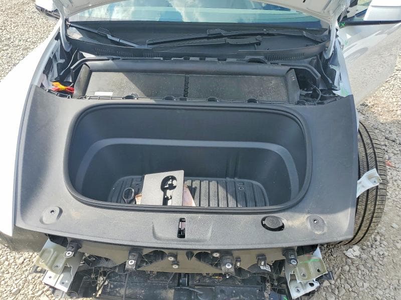 2026 TESLA MODEL Y 12