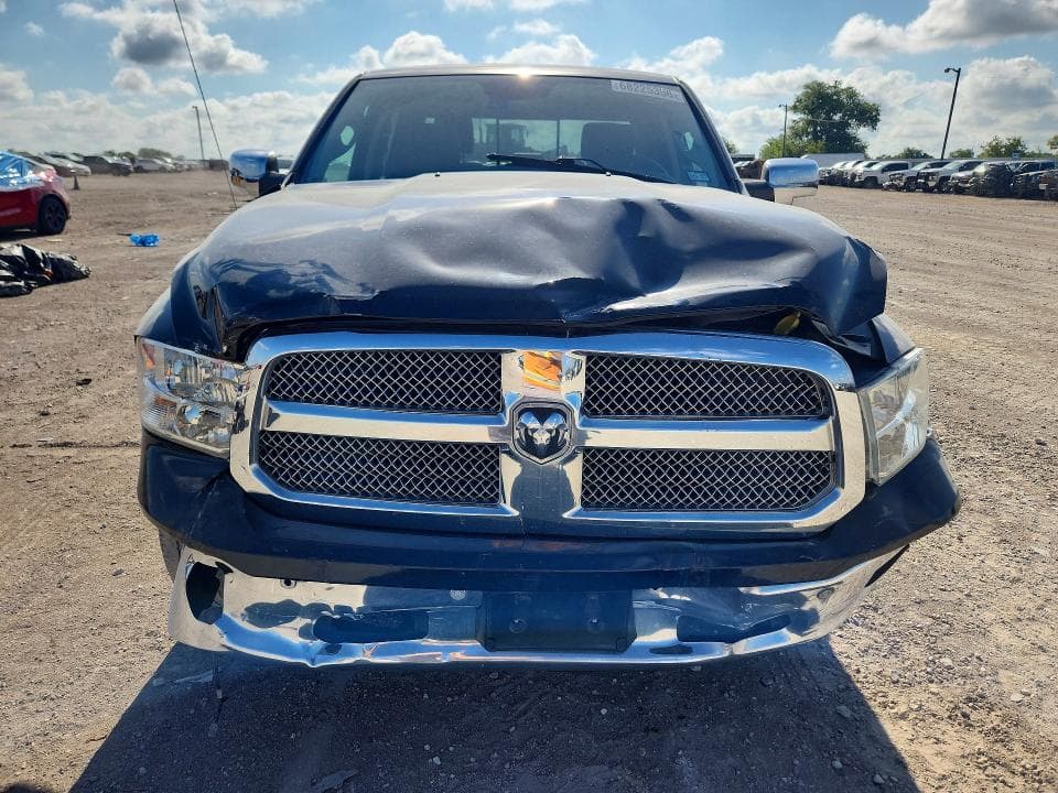 2017 RAM 1500 SLT 5