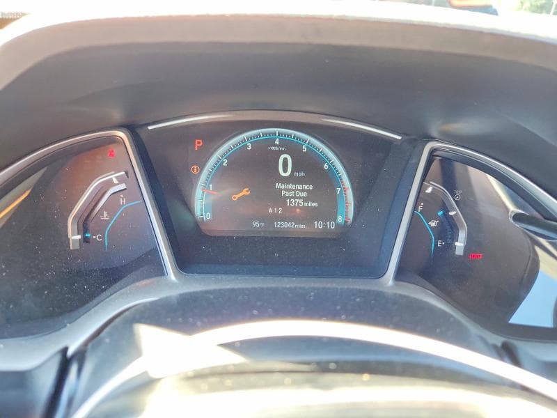 2018 HONDA CIVIC EX 9