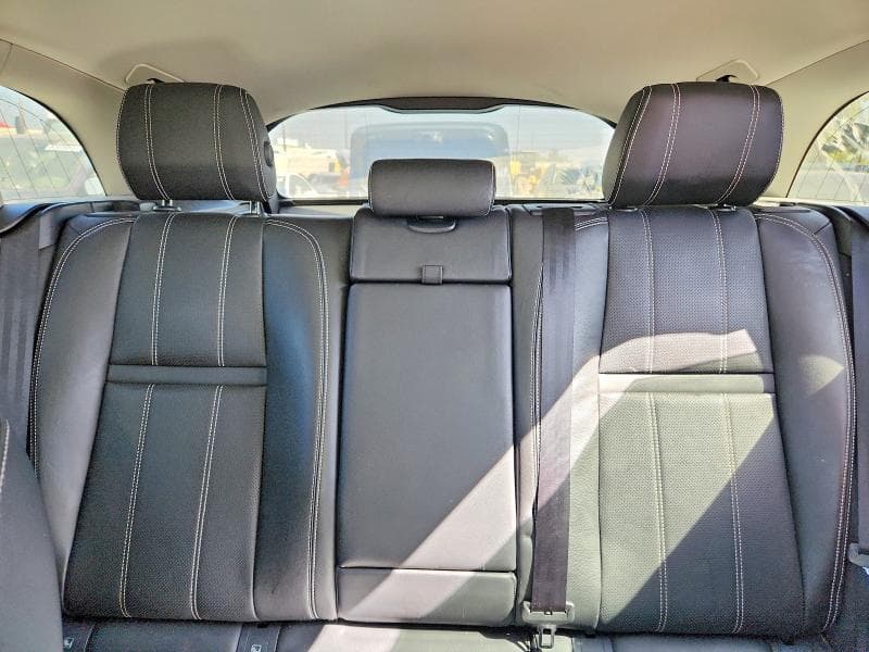 2019 LAND ROVER RANGE ROVER VELAR S 10