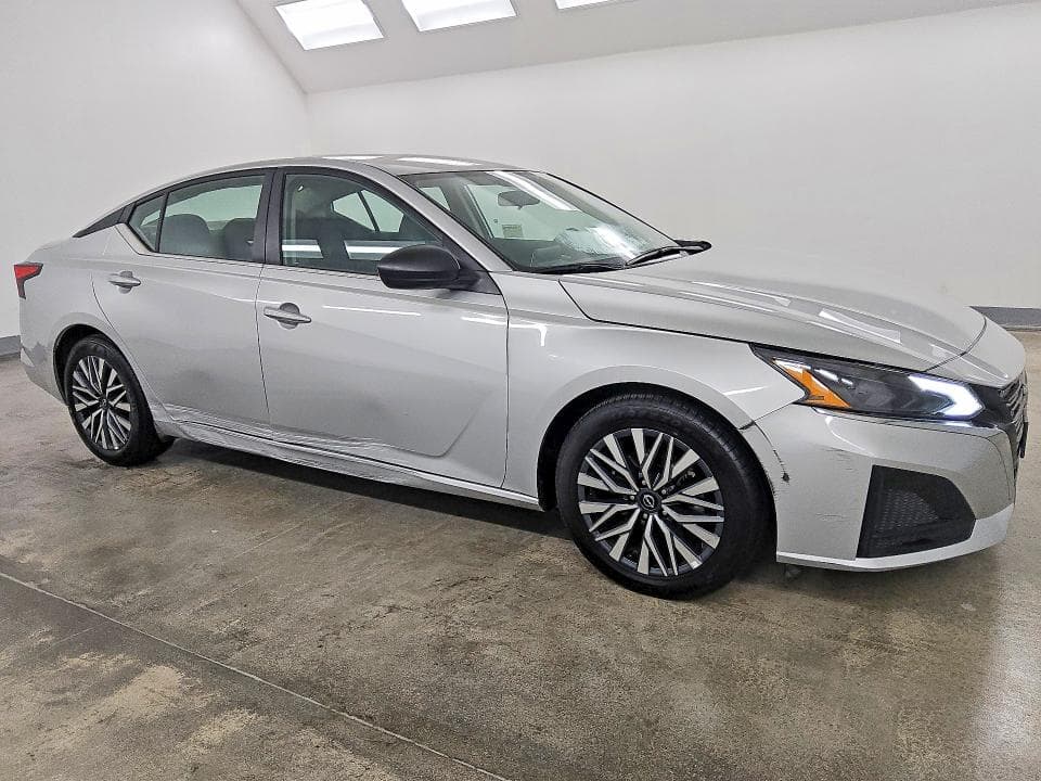 2025 NISSAN ALTIMA SV 4