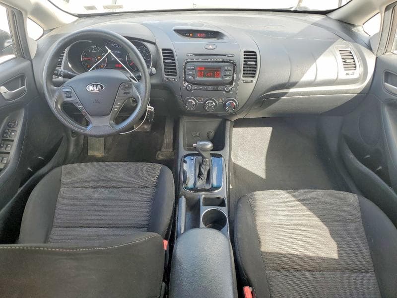 2017 KIA FORTE LX 8
