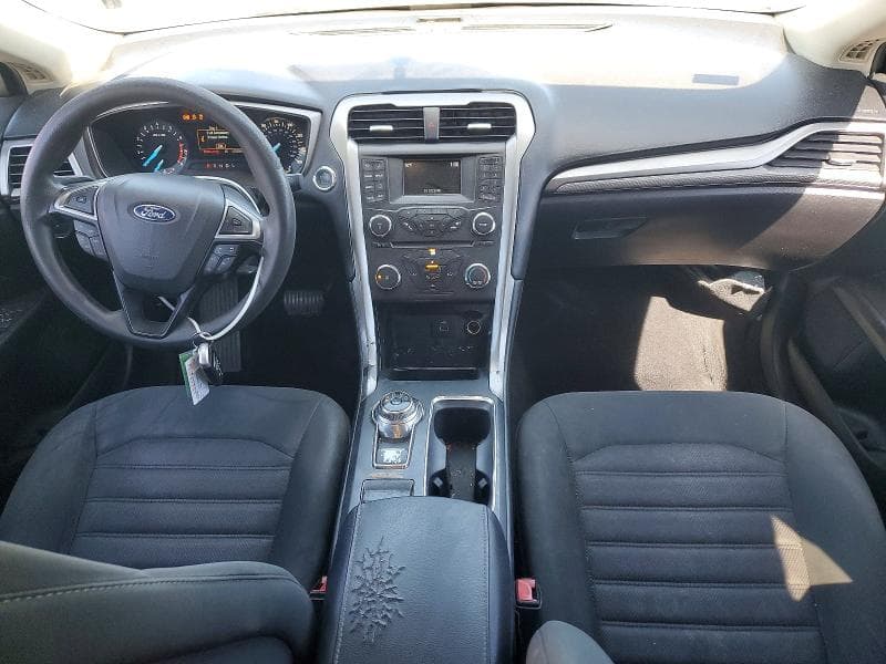 2017 FORD FUSION SE 8