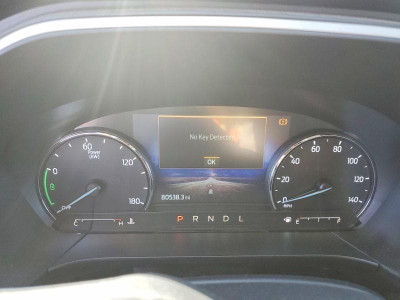 2021 FORD ESCAPE SE 9