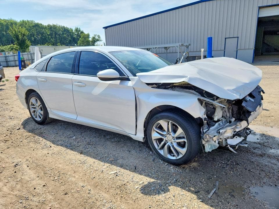 2018 HONDA ACCORD LX 4