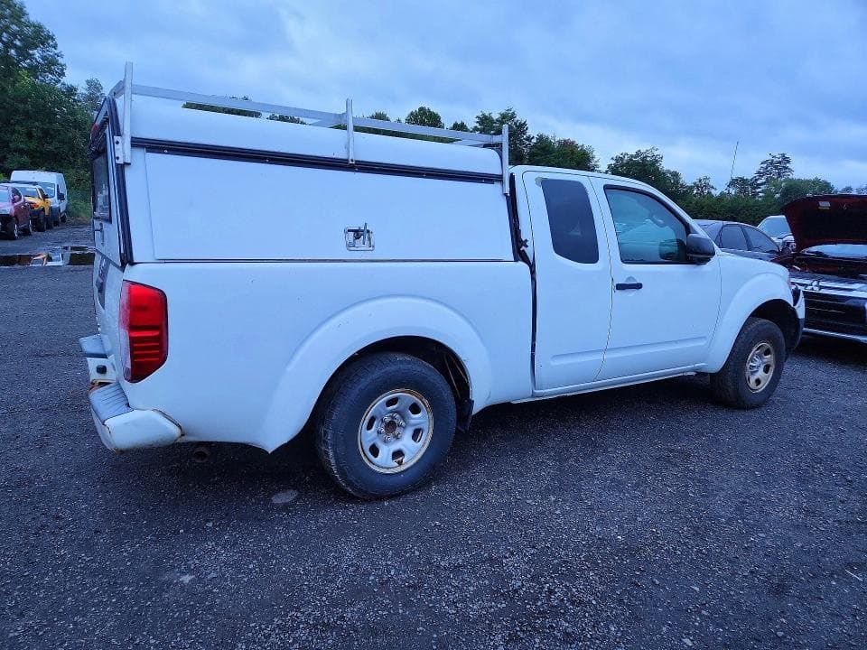 2017 NISSAN FRONTIER S 3