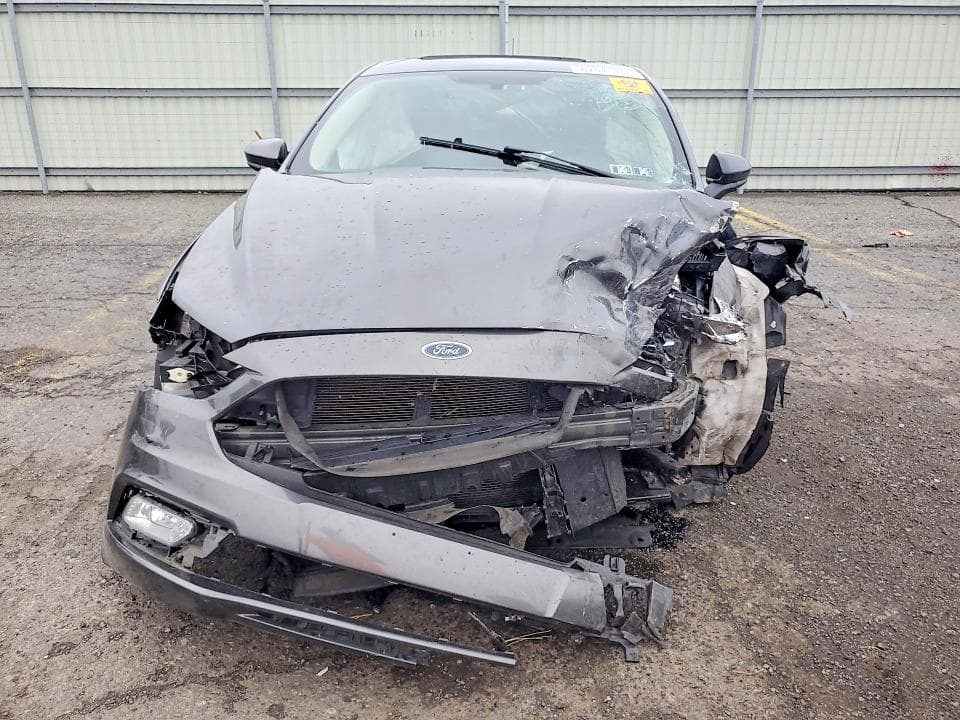 2017 FORD FUSION SE 5