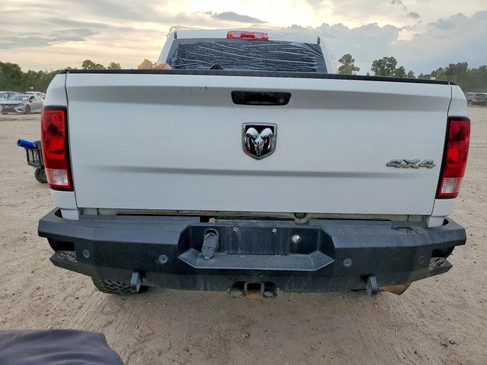 2018 RAM 2500 ST 6