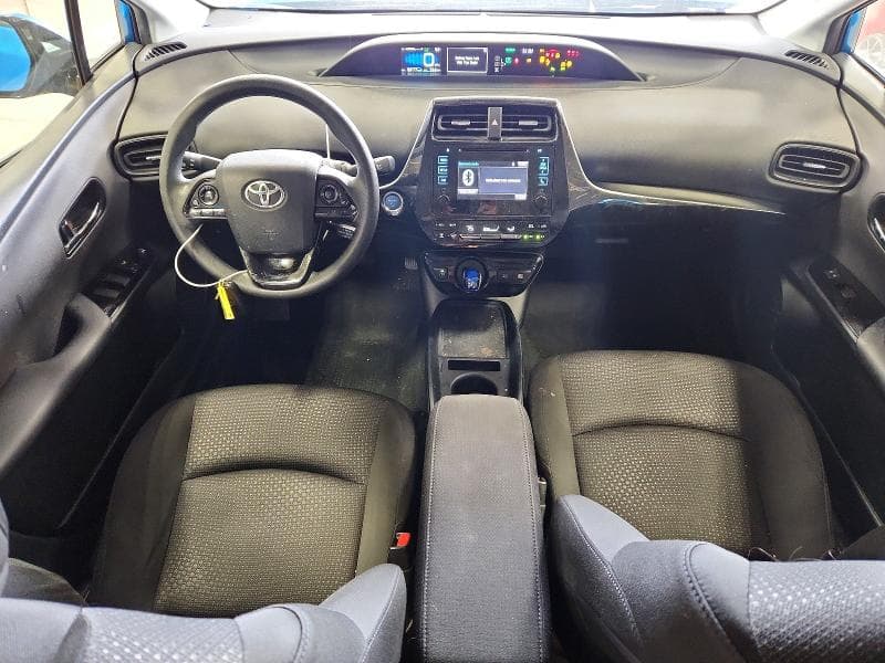 2019 TOYOTA PRIUS LE 8