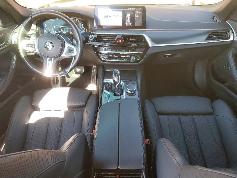 2021 BMW 530E 8