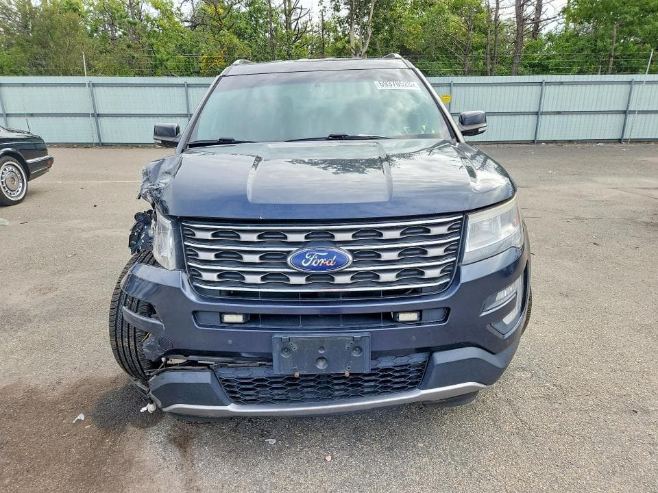 2017 FORD EXPLORER XLT 5