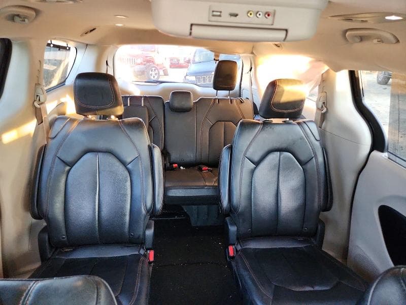 2018 CHRYSLER PACIFICA 10