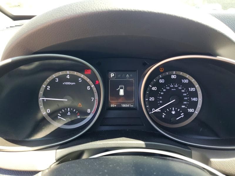 2017 HYUNDAI SANTA FE SE 9