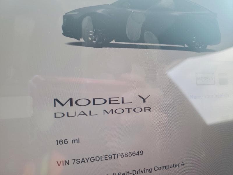 2026 TESLA MODEL Y 9