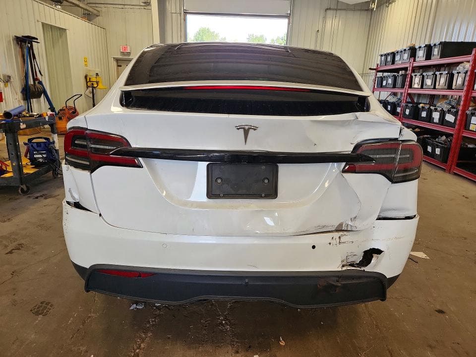 2022 TESLA MODEL X 6