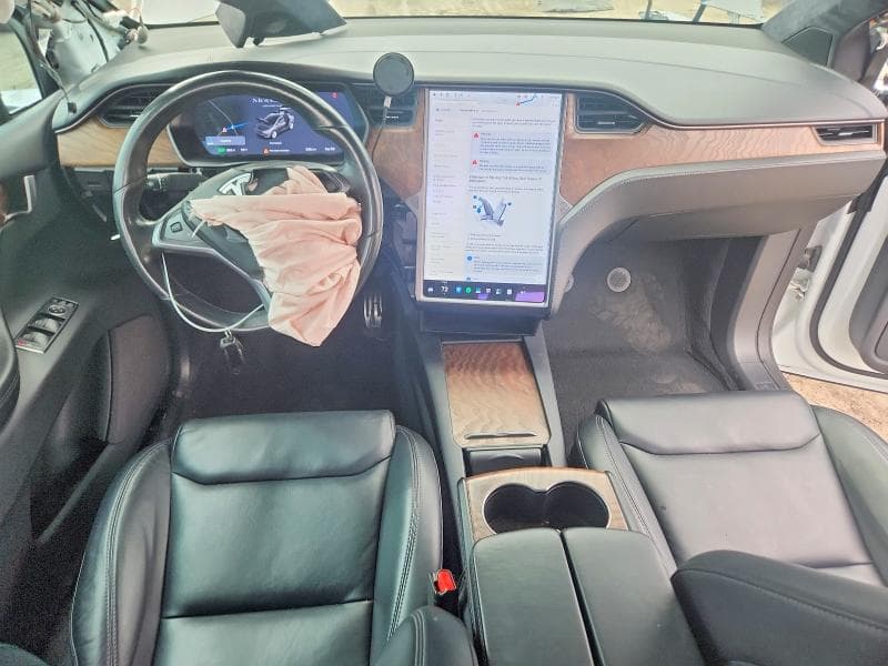 2020 TESLA MODEL X 8