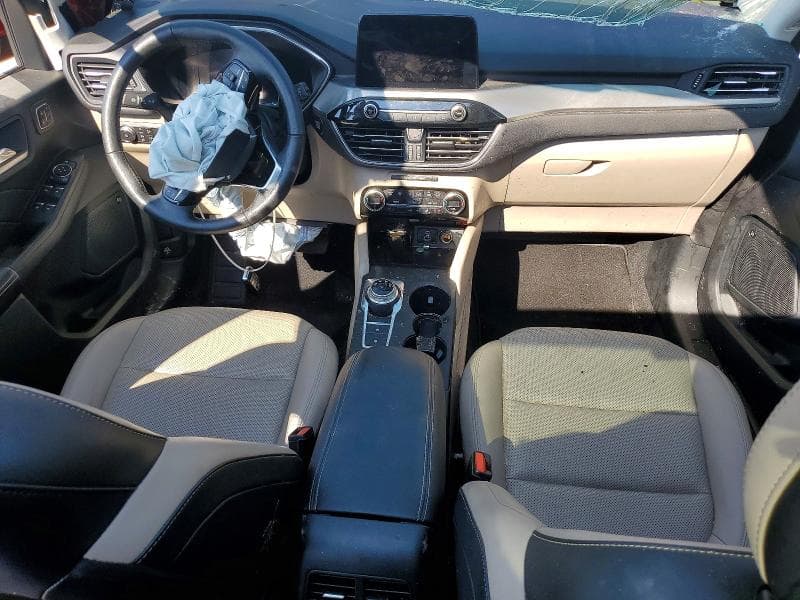 2021 FORD ESCAPE TITANIUM 8