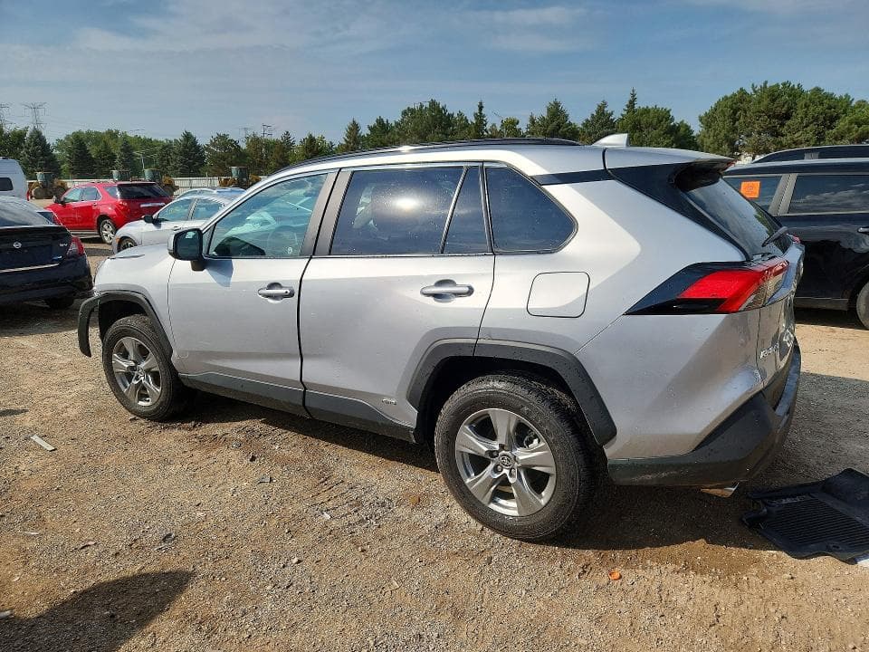 2025 TOYOTA RAV4 LE 2