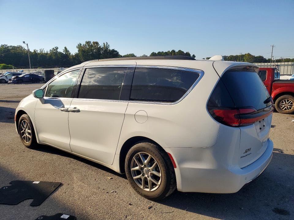 2022 CHRYSLER PACIFICA TOURING 2