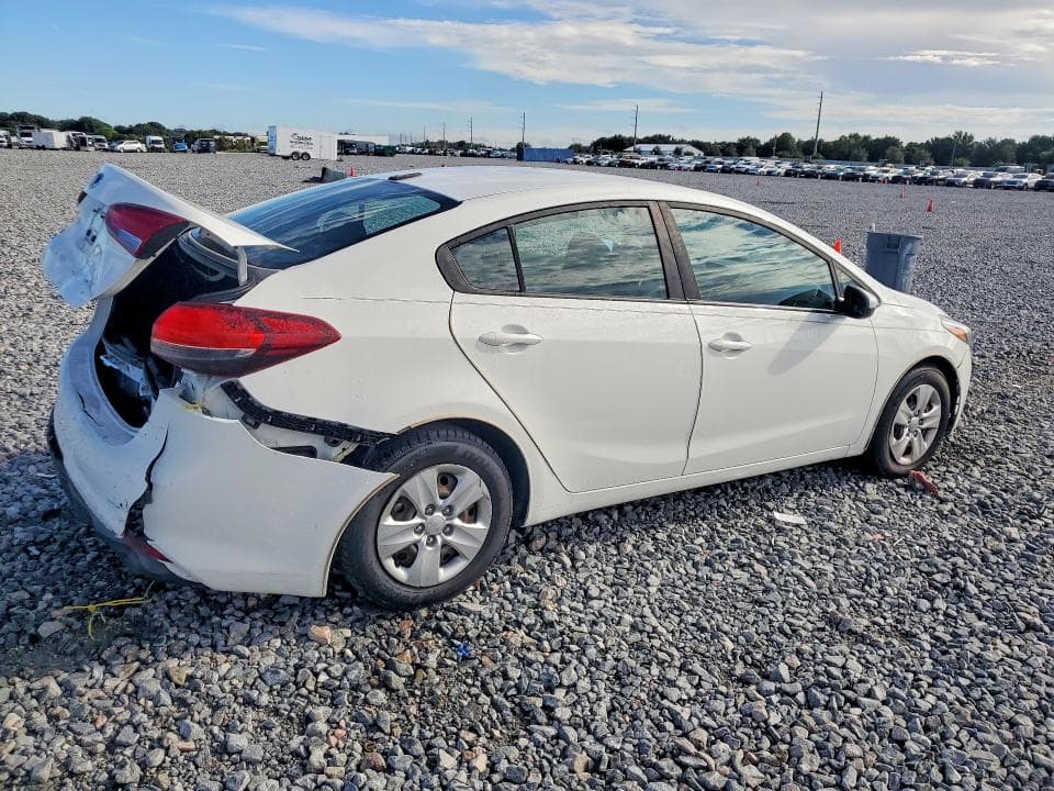 2017 KIA FORTE LX 3