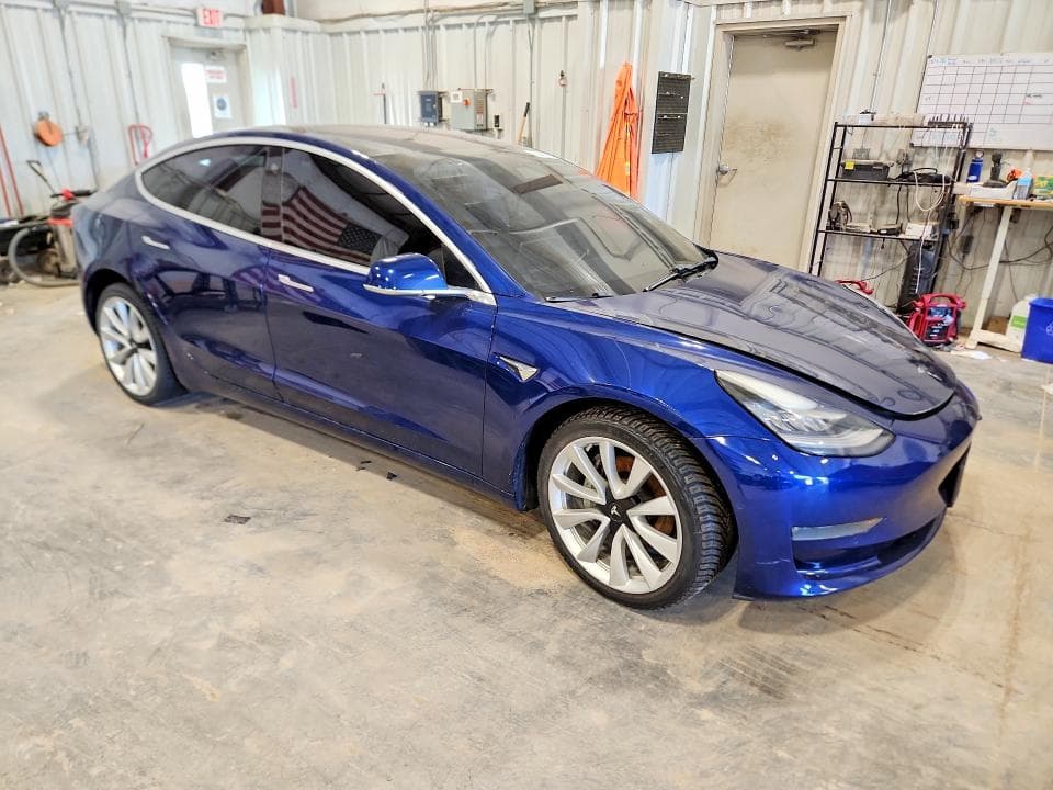 2018 TESLA MODEL 3 4
