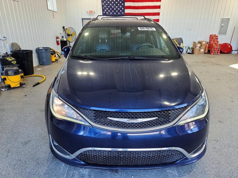 2019 CHRYSLER PACIFICA TOURING L 5
