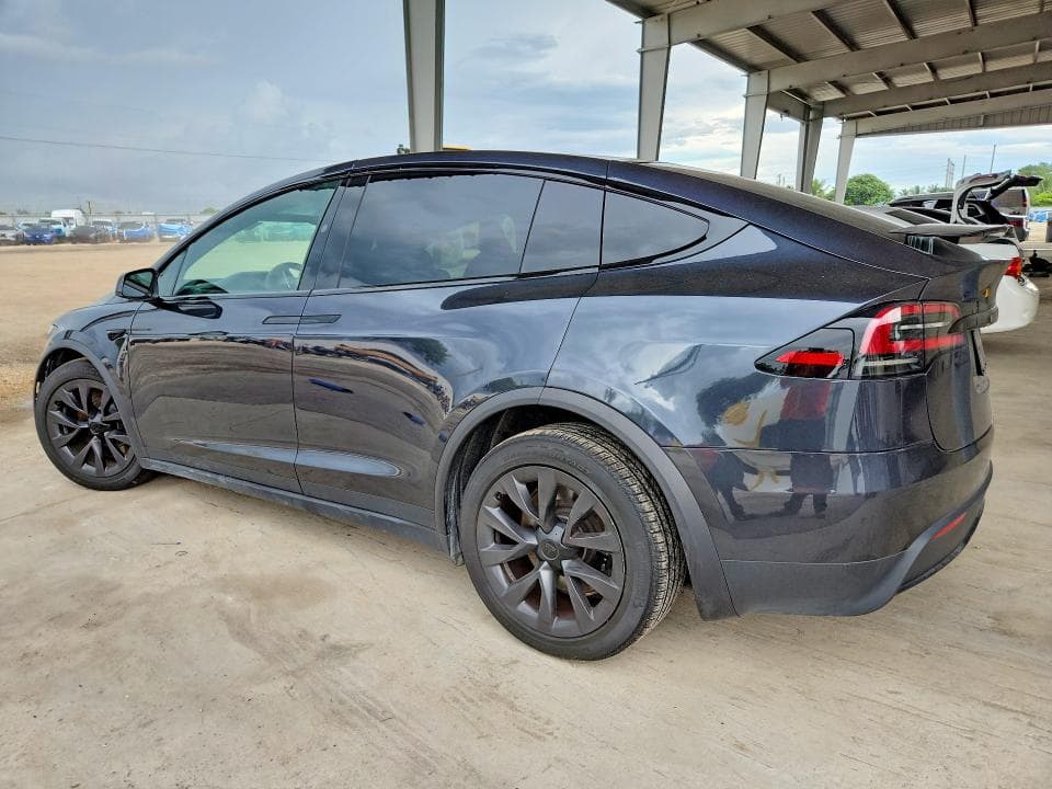 2024 TESLA MODEL X 2