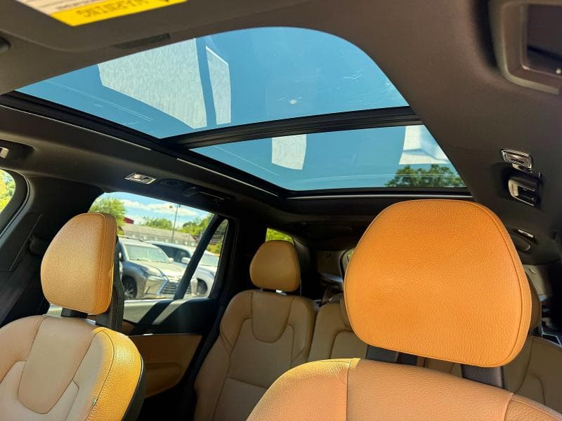 2018 VOLVO XC90 T6 12