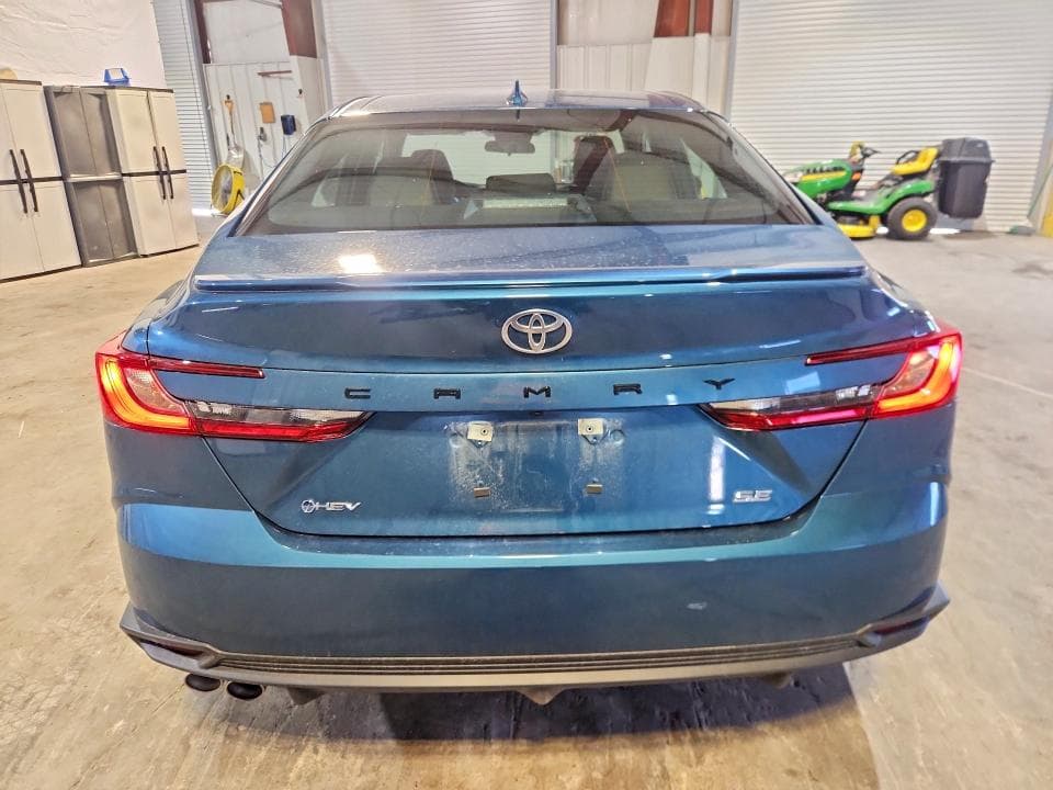 2026 TOYOTA CAMRY SE 6