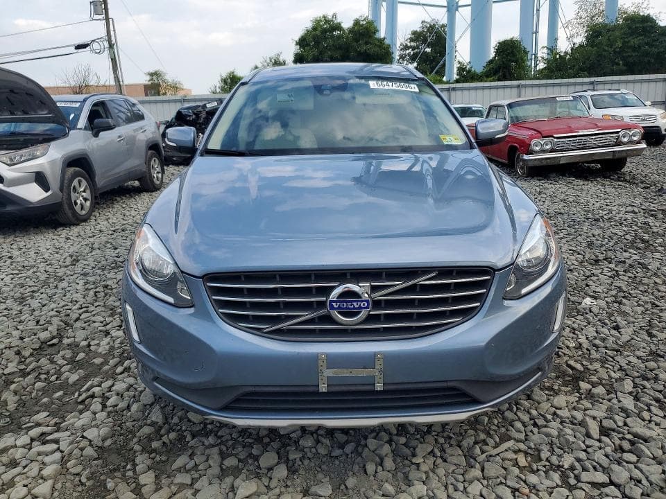 2017 VOLVO XC60 T5 INSCRIPTION 5