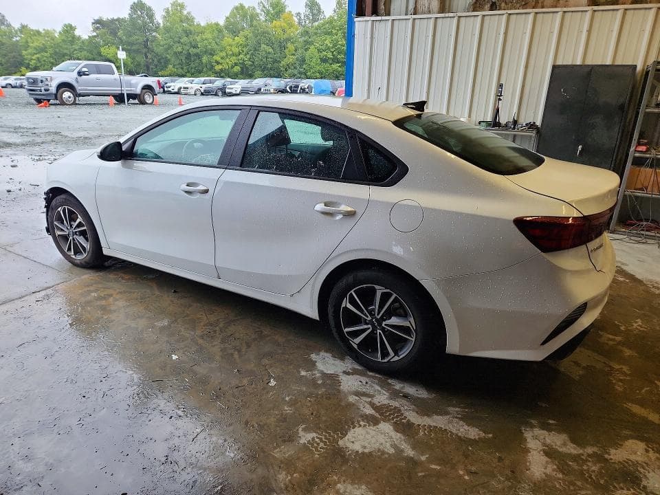 2024 KIA FORTE LXS 2