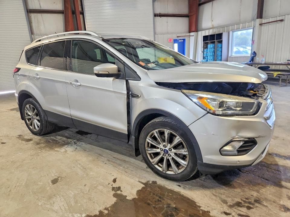 2018 FORD ESCAPE TITANIUM 4