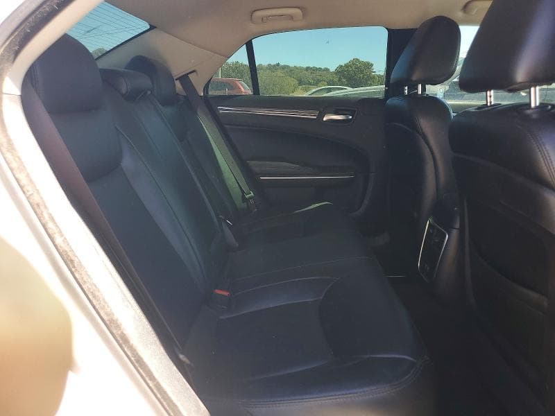 2020 CHRYSLER 300 TOURING 10