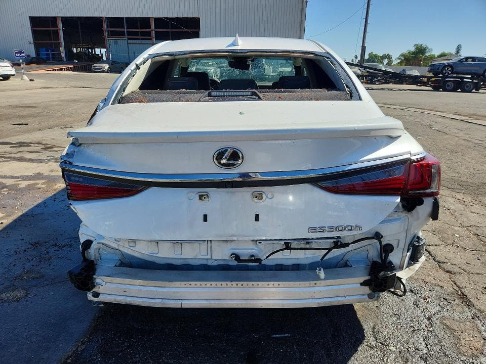 2024 LEXUS ES 300H BASE 6