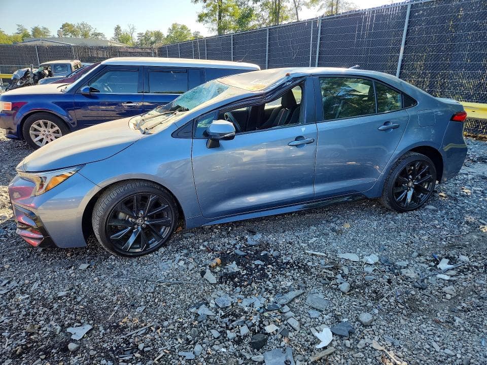 2024 TOYOTA COROLLA SE