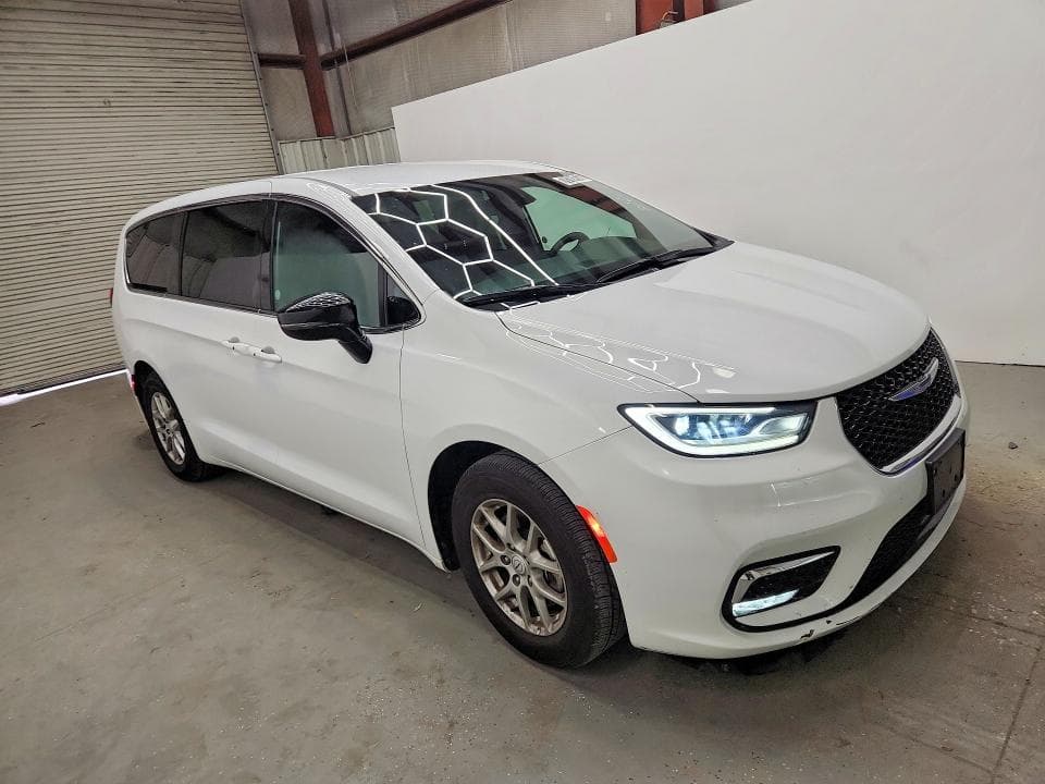 2026 CHRYSLER PACIFICA SELECT 4